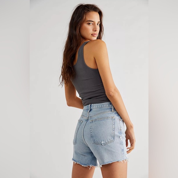 AGOLDE Riley Denim Short in Groove - Picture 3 of 11